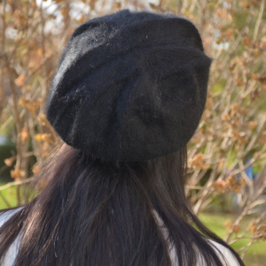Caciula calduroasa Naty,accesorizata cu flori in lateral,neagra - Img 5