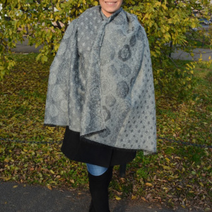 Esarfa eleganta de dama, material plin culoare gri cu fir argintiu - Img 2