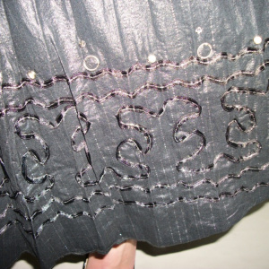 Fusta eleganta, neagra cu insertii de broderie argintie - Img 4