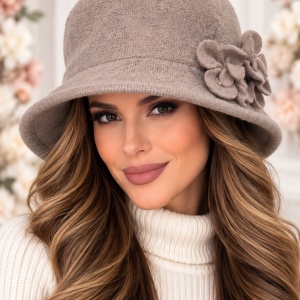 Pălărie Damă Elegantă Reglabilă din 70% Lână și 30% Acrilic – Model cu Flori Decorative, bej