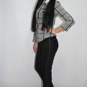 Pantalon modern cu insertii laterale pe picior,nuanta neagra - Img 4