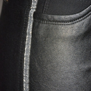 Pantalon tineresc cu reflectii si insertii de piele,nuanta neagra - Img 4