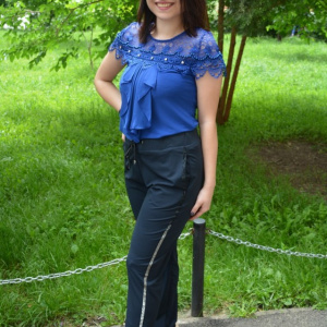 Pantaloni eleganti Tessa cu aplicatii de strasuri,nuanat de bleumarin - Img 3