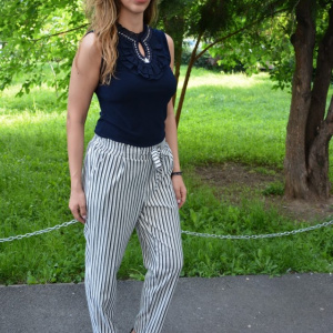 Pantaloni Suzi ,moodel de dungi,nuanat alb-negru - Img 4