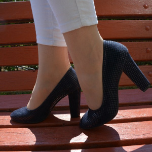 Pantof trendy cu design de patratele, nuanta bleumarin lucios-mat - Img 4