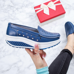 Pantofi din piele cu perforatii si talpa comoda,nuanta de bleumarin - Img 3