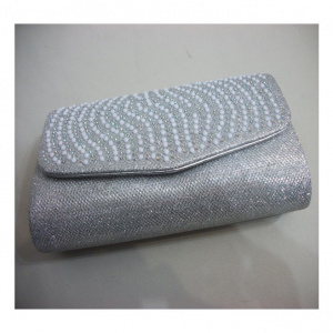 Poseta shic, cu perle mici decorative si strass-uri - Img 4