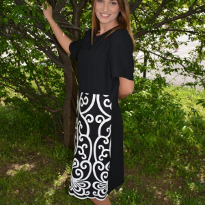 Rochie casual-eleganta, design alb pe fundal negru, masura mare - Img 3