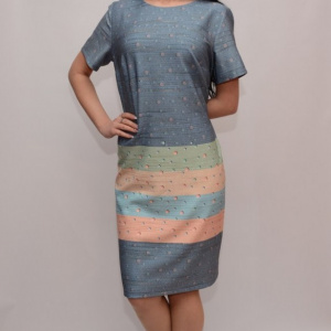 Rochie cu buline si dungi multicolore, maneca scurta, decolteu mic - Img 5