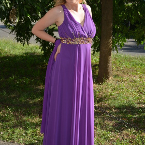 Rochie de gala frumoasa, pe nuanta de mov, cu insertii de margele - Img 3