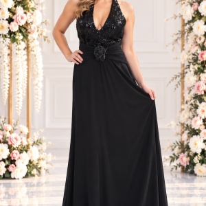 Rochie de ocazie moderna, neagra in totalitate, cu un design frumos