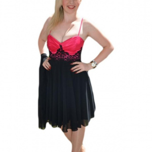 Rochie de seara scurta, cu partea superioara roz si insertii de broderie - Img 1