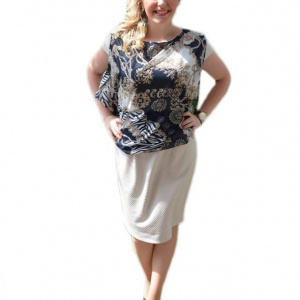 Rochie eleganta cu aspect de costum, bluza gri si fusta crem - Img 1