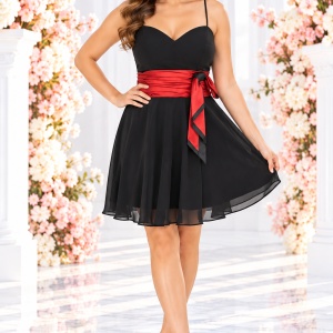 Rochie eleganta ,de culoare negra, cu banda in talie