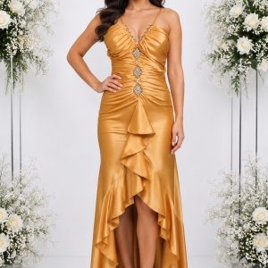Rochie fashion din saten, nuanta aurie, decor de cristale