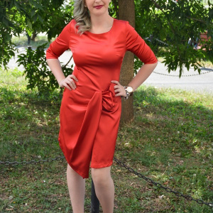 Rochie feminina, cu o crepatura pe piciorul stang, rosie - Img 2
