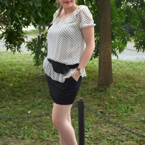 Rochie in nuante de negru si alb, design de buline - Img 4