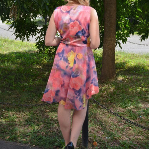 Rochie moderna, cu imprimeu floral spectaculos de colorat - Img 6