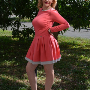 Rochie tinereasca, chic, evazata in partea de jos, in nuanta de corai - Img 4