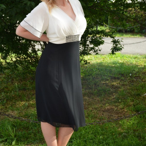 Rochie trendy de ocazie in combinatie de negru-alb, din voal fin - Img 3