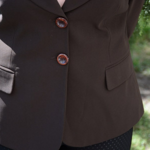 Sacou office, modern, model cambrat pe corp, de culoare maro - Img 5