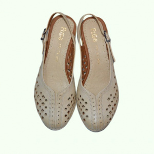 Sanda casual de nuanta bej, design cu perforatii bine definite - Img 2