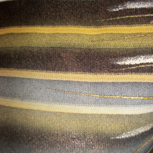 Tricou barbatesc, de culoare maro, cu imprimeu grafic colorat - Img 2