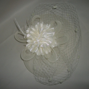 Accesorii pentru ocazie, rafinate, de culoare bej - Img 4