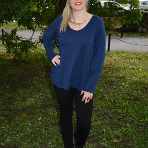 Bluza albastra, masura mare, cu aspect tricotat si maneca lunga - Img 2