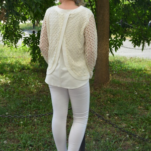 Bluza frumoasa cu maneca lunga, model dantelat pe culoare alba - Img 6