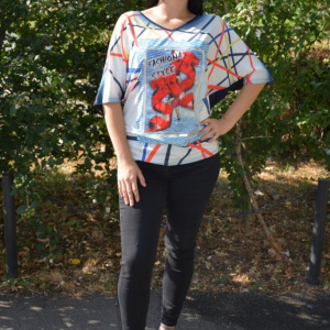 Bluza rafinata cu imprimeu 3D, maneca scurta si croi modern - Img 4