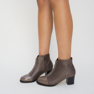 Botina scurta, model casual, de culoare maro, cu toc mediu - Img 5