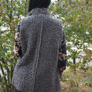Cardigan tip vesta Xenai cu insertii de blanita pe spate,nuanta de gri inchis - Img 6