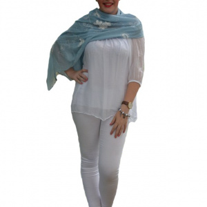 Esarfa eleganta cu imprimeu de broderie alba pe nuanta albastra - Img 1