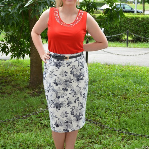 Fusta de primavara-vara masura mare, alba design floral negru - Img 2