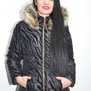 Jacheta moderna din fas cu insertii de catifea, nuanta neagra - Img 4