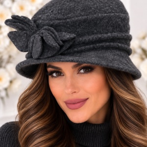 Pălărie Damă Elegantă Reglabilă – Model cu Flori Decorative, Gri Inchis