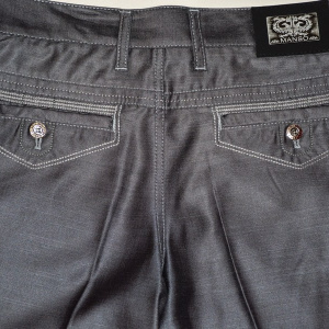 Pantalon la dunga, de culoare gri, din material cu aspect lucios - Img 5