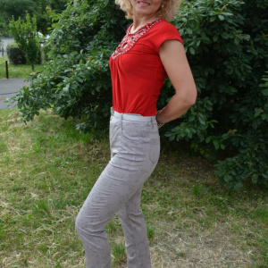 Pantalon lung de primavara-vara, nuanta bej cu flori  discrete - Img 3