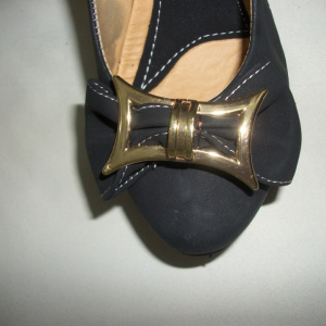 Pantof cu platforma, de culoare neagra, decorata cu insertie - Img 2
