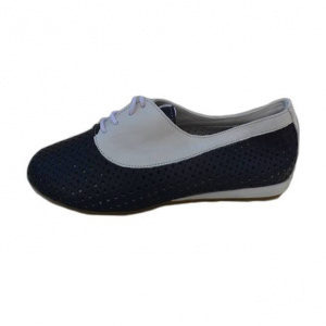Pantof din piele naturala, cu perforatii, de culoare bleumarin-alb