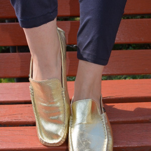 Pantof tip mocasin cu talpa foarte joasa, de culoare auriu - Img 5