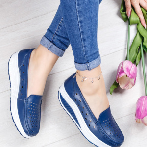 Pantofi din piele cu perforatii si talpa comoda,nuanta de bleumarin - Img 4