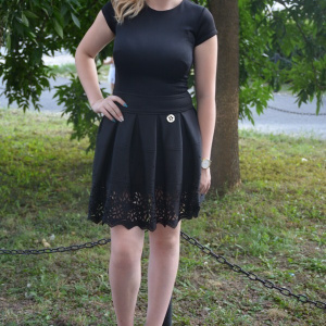 Rochie casual, feminina, neagra, cu perforatii in partea de jos - Img 2