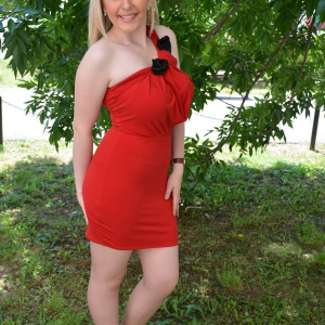 Rochie de club  scurta, rafinata si mulata rosie - Img 4