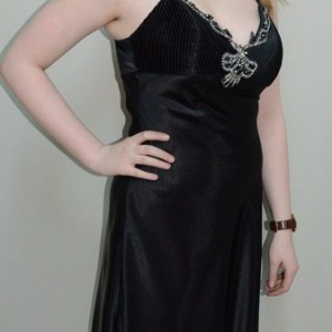 Rochie de gala, nuanta de negru, strasuri argintii aplicate - Img 2
