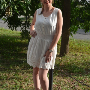Rochie din bumbac de culoare alba cu broderie, model mini - Img 6