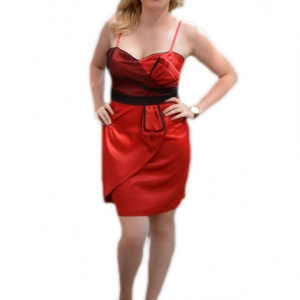Rochie din saten, conica, accesorizata cu o funda in talie