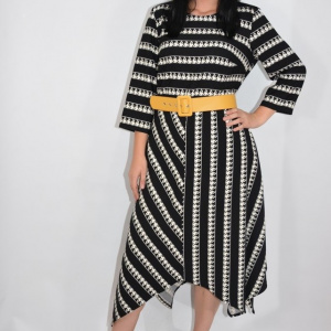 Rochie eleganta Zoey .model cu dungi pepit si croi asimetric,nuanta de negru - Img 2
