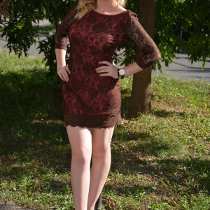 Rochie feminina, de culoare maro, imprimeu floral dantelat - Img 7
